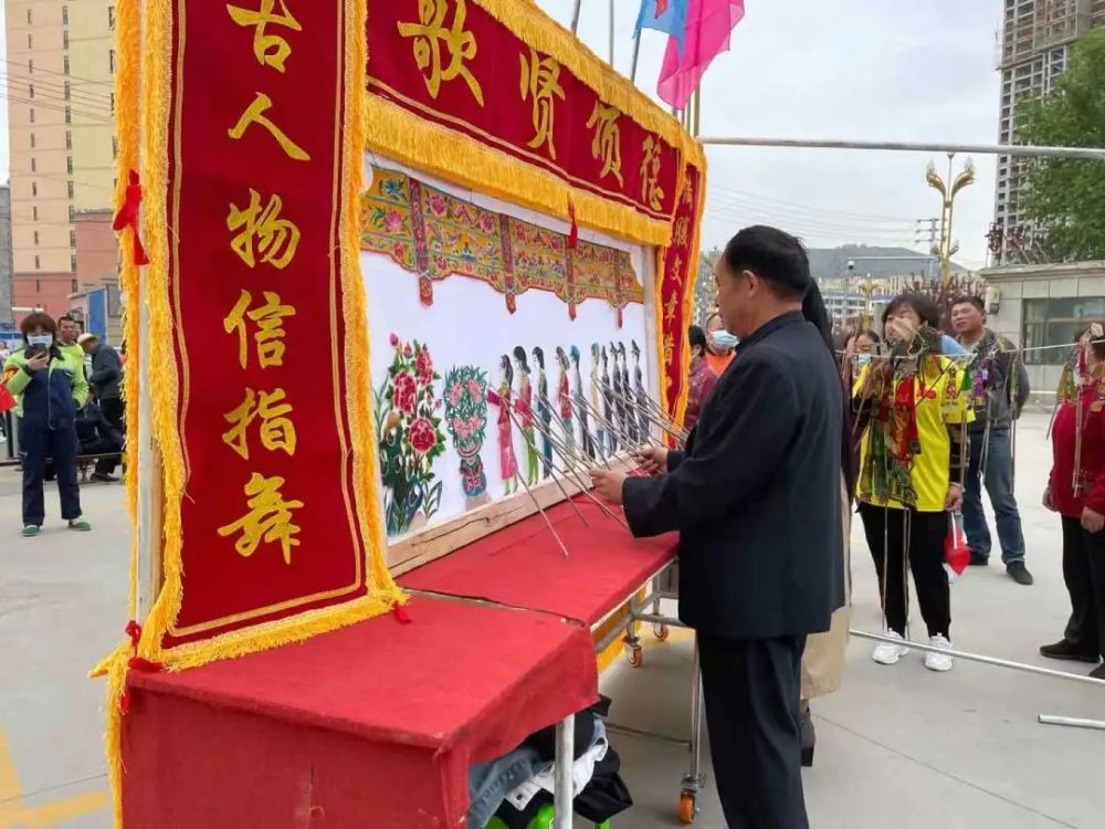 新澳門王中王期期中，揭秘彩票背后的秘密與策略，揭秘新澳門王中王彩票背后的秘密與策略，期期中探秘彩票世界