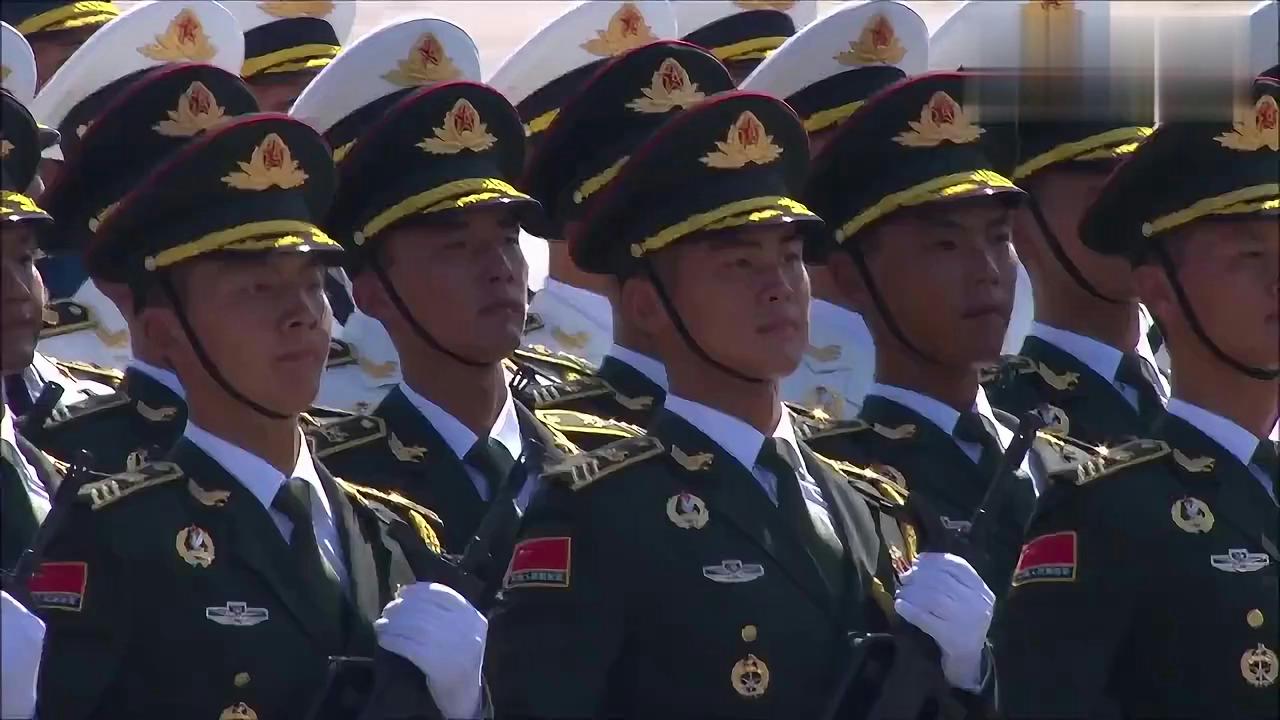 三軍儀仗隊霸氣視頻，展現(xiàn)雄壯軍威與卓越風(fēng)采，三軍儀仗隊雄壯風(fēng)采霸氣展現(xiàn)視頻，彰顯卓越軍威與風(fēng)采