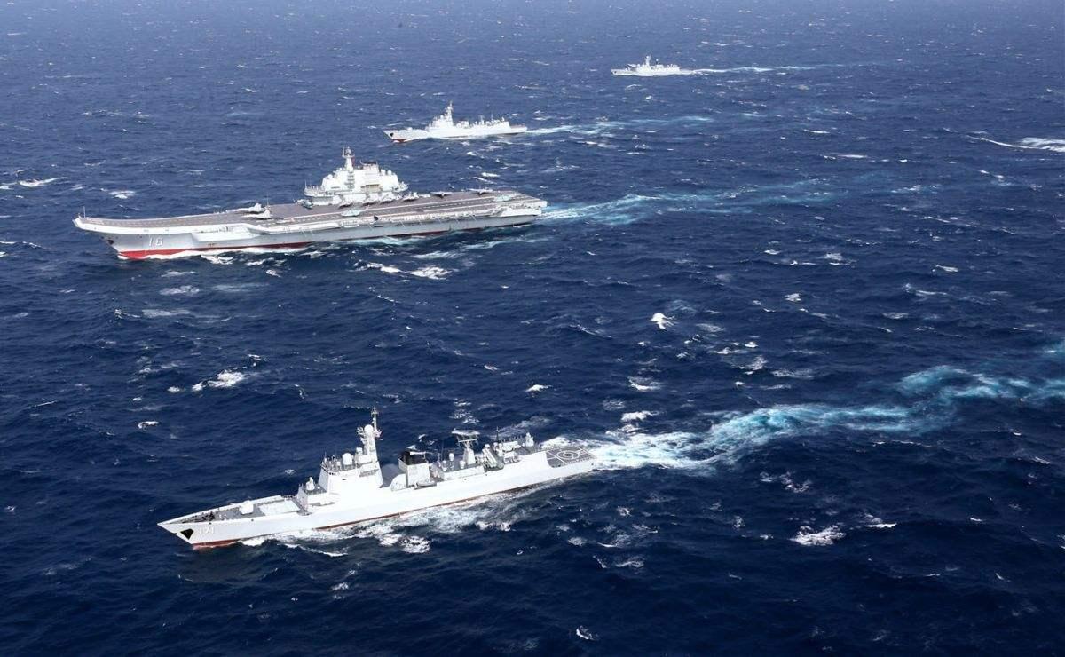 聚焦國際海域，中國戰(zhàn)艦圍觀英艦背后的故事，聚焦國際海域，中國戰(zhàn)艦視角下的英艦背后故事