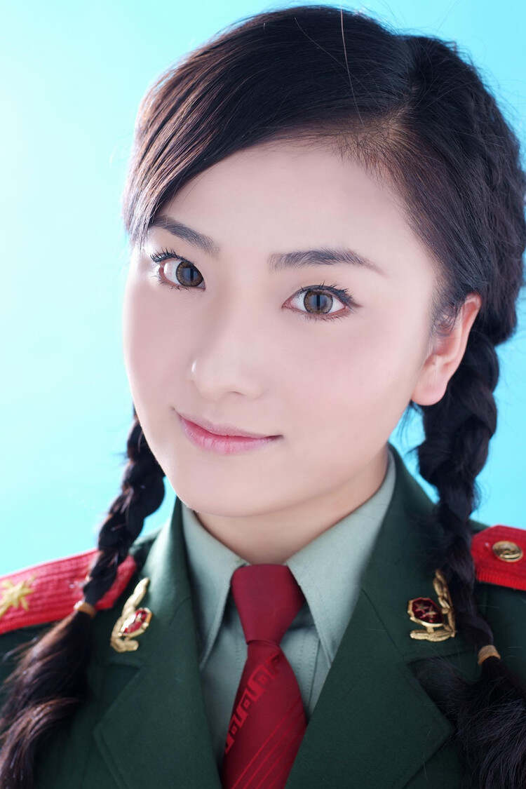 中國最漂亮的女兵照片第一名——展現(xiàn)英雄之美與榮耀印記，中國女兵第一名，榮耀印記與英雄之美的璀璨瞬間