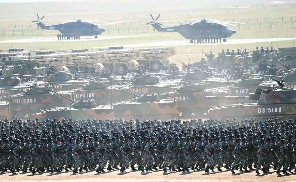 建軍90周年閱兵儀式，回顧輝煌歷程，展望嶄新未來，建軍90周年閱兵儀式，回顧輝煌歷程，展望嶄新未來，彰顯軍威國威的力量展示