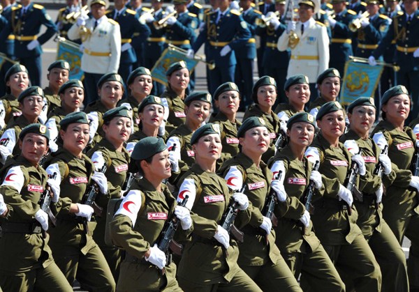 盤點世界各國閱兵，壯麗場面與軍事力量展示，全球閱兵盛況盤點，壯麗場面與軍事力量的展示