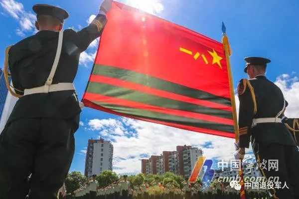 武警軍旗圖片高清，榮耀與力量的象征，武警軍旗高清圖片，榮耀與力量的永恒象征