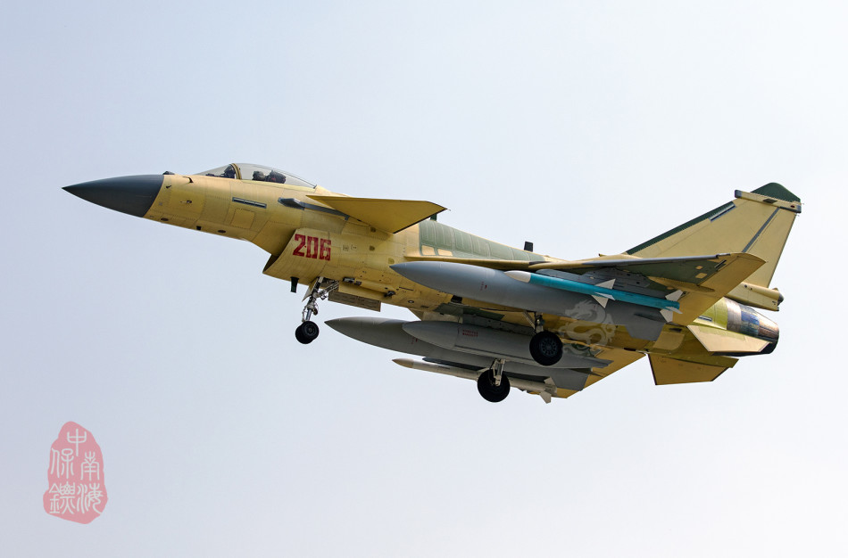 殲10的原型機(jī)是什么？深度解析中國(guó)空軍的主力戰(zhàn)斗機(jī)起源，揭秘殲10原型機(jī)，深度解析中國(guó)空軍主力戰(zhàn)斗機(jī)起源