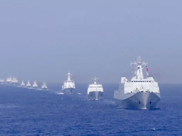 人民海軍成立70周年閱兵，輝煌成就與堅定前行，人民海軍成立70周年閱兵，輝煌成就鑄就，堅定前行展雄姿
