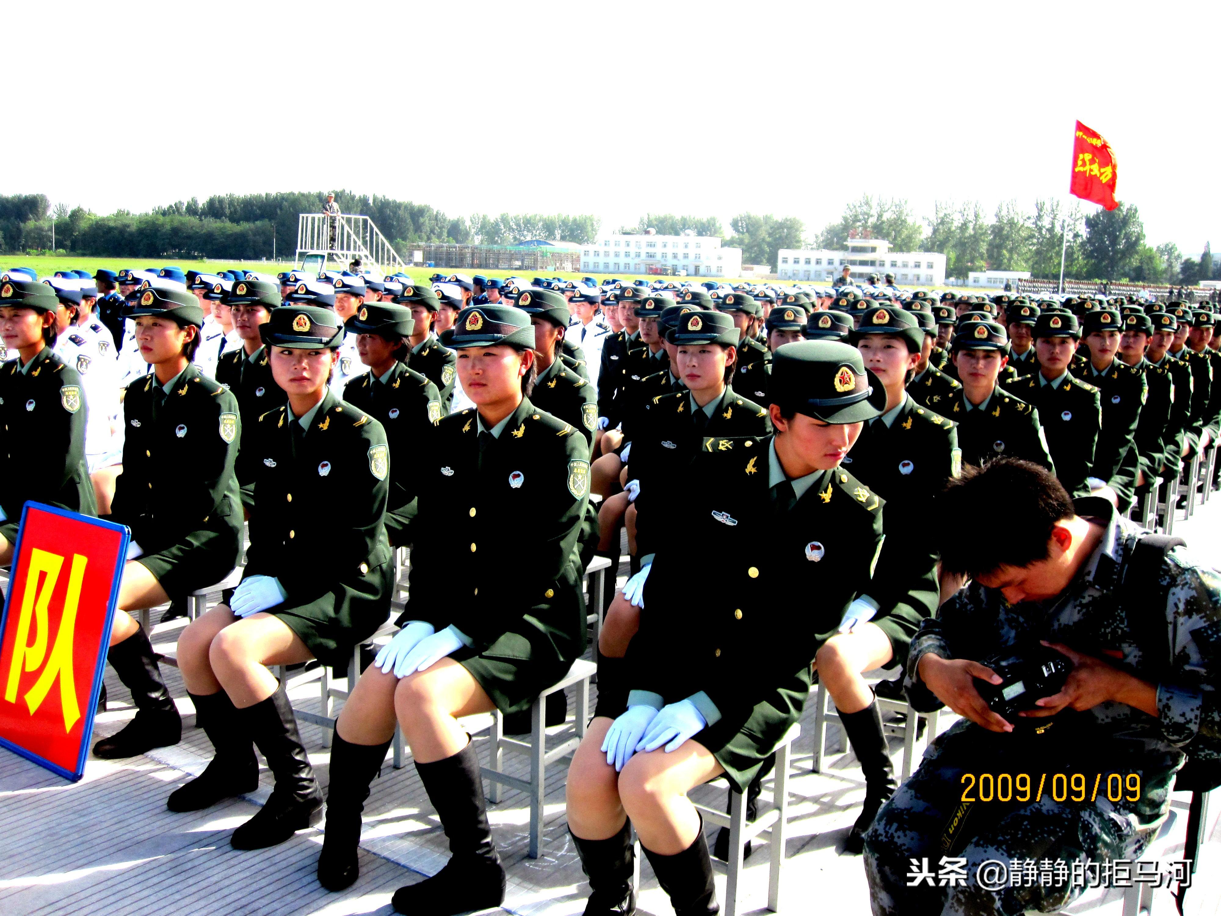 閱兵扭錯(cuò)頭的士兵怎么樣了？深入了解事件背后的故事，閱兵扭錯(cuò)頭的士兵后續(xù)如何？事件背后的故事揭秘