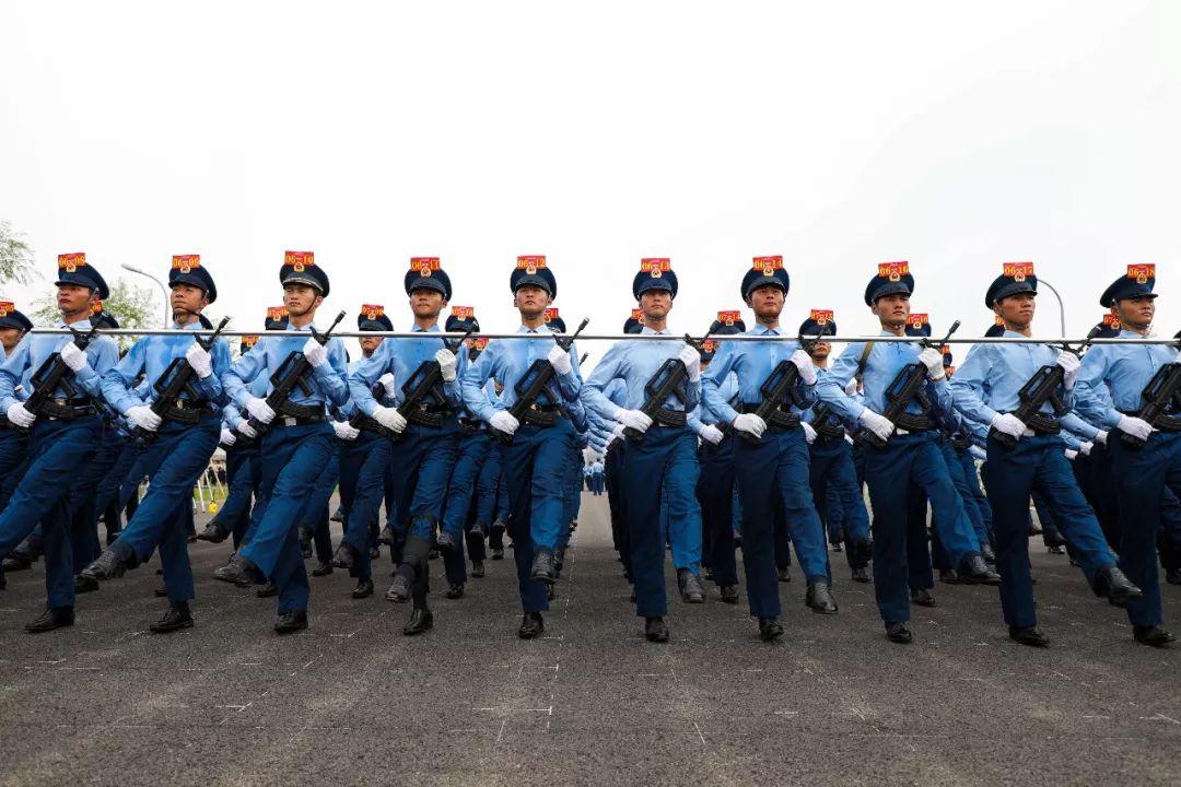 閱兵盛典，2019年的震撼與感動——我的觀后感，閱兵盛典的震撼與感動，我的觀后感回顧與展望（2019年）