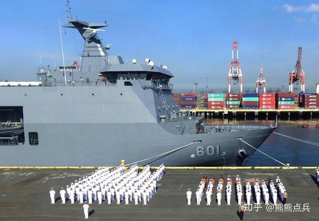 中國海軍節(jié)閱兵，展現(xiàn)中國力量的壯麗畫卷——紀(jì)念中國海軍節(jié)2022年盛大閱兵活動，中國海軍節(jié)盛大閱兵，展現(xiàn)力量與榮耀的壯麗畫卷 2022年紀(jì)念活動回顧