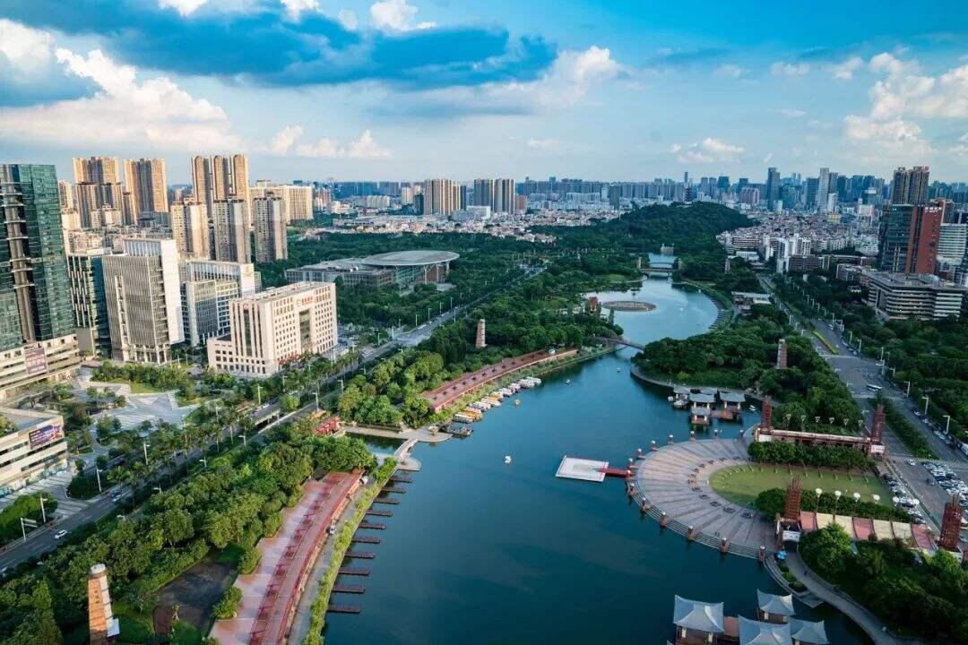 澳門正版免費(fèi)資源展望，邁向未來的精準(zhǔn)服務(wù)體驗(yàn)（2025展望），澳門正版資源展望，邁向精準(zhǔn)服務(wù)體驗(yàn)的未來之路（2025年展望）
