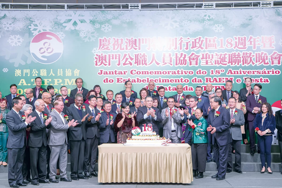 澳門(mén)掛牌正版掛牌，探索其背后的意義與價(jià)值，澳門(mén)正版掛牌背后的意義與價(jià)值探索