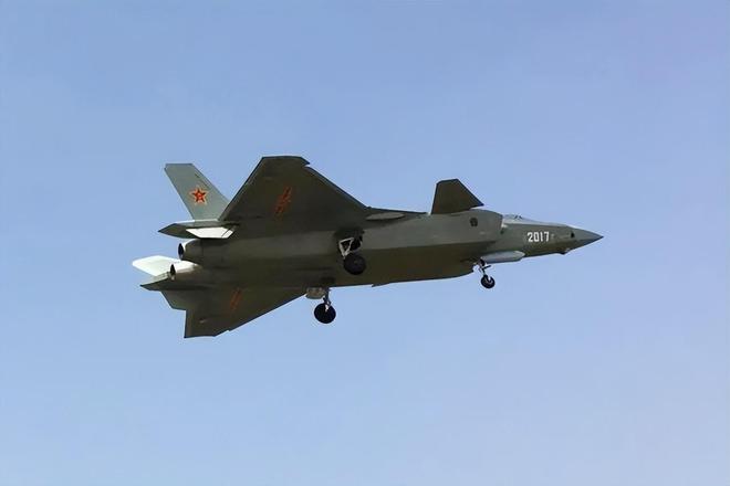 揭秘殲-22戰(zhàn)斗機(jī)的卓越性能與獨(dú)特優(yōu)勢(shì)，揭秘殲-22戰(zhàn)斗機(jī)的性能優(yōu)勢(shì)與獨(dú)特之處
