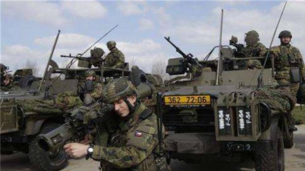 超大軍事論壇軍事暢談，深度探討軍事話題，分享軍事知識，超大軍事論壇深度探討軍事話題，分享軍事知識暢談會