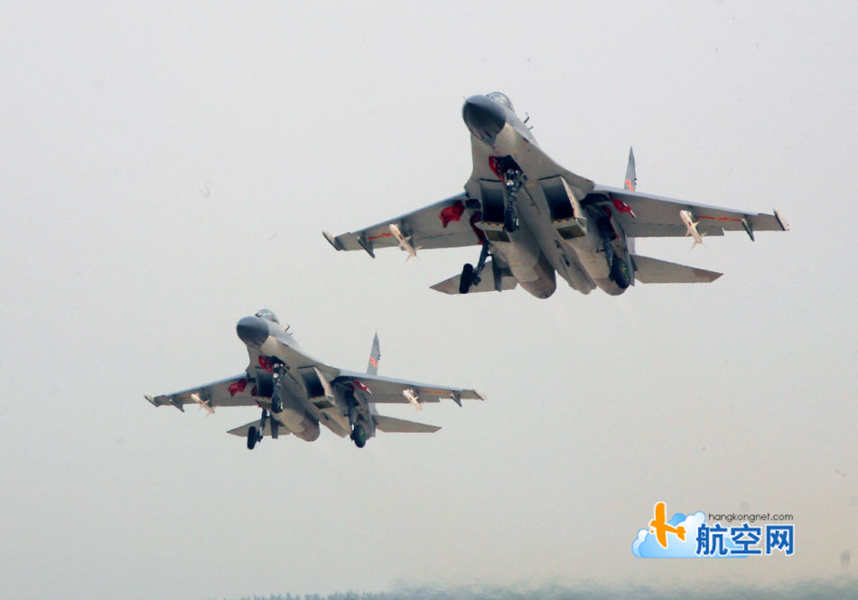 殲-11B戰(zhàn)機，中國空中力量的璀璨明珠，殲-11B戰(zhàn)機，中國空中力量的耀眼明珠