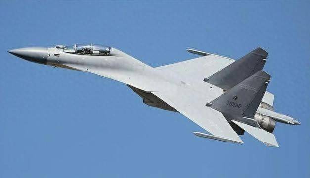 殲-11戰(zhàn)機，幾代戰(zhàn)機中的佼佼者，殲-11戰(zhàn)機，幾代戰(zhàn)機中的翹楚