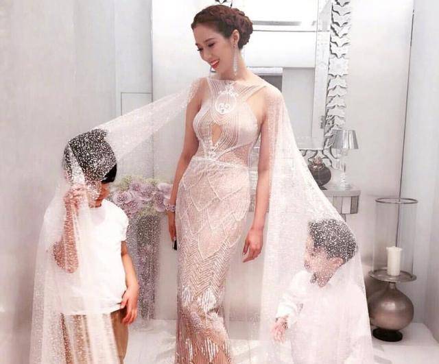 白小姐三肖三期必開獎虎年快樂——揭秘彩票背后的秘密與策略，揭秘彩票背后的秘密與策略，白小姐三肖三期必開獎虎年快樂探討彩票策略與真相