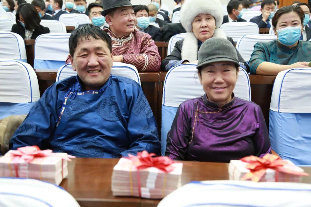 額濟納旅行社旅游報價詳解，額濟納旅行社旅游報價全面解析