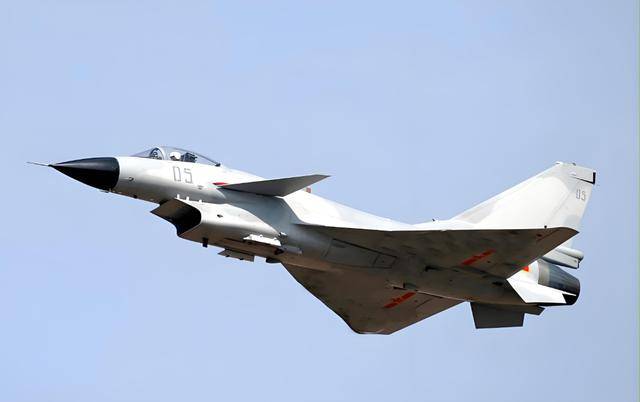 殲-10D交付中國(guó)，揭示其重要性及未來(lái)展望，殲-10D交付中國(guó)，揭示其戰(zhàn)略意義及未來(lái)展望