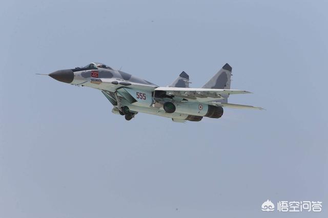 米格-29和蘇-27的區(qū)別，兩款戰(zhàn)斗機的性能與特點對比，米格-29與蘇-27戰(zhàn)斗機，性能與特點深度對比