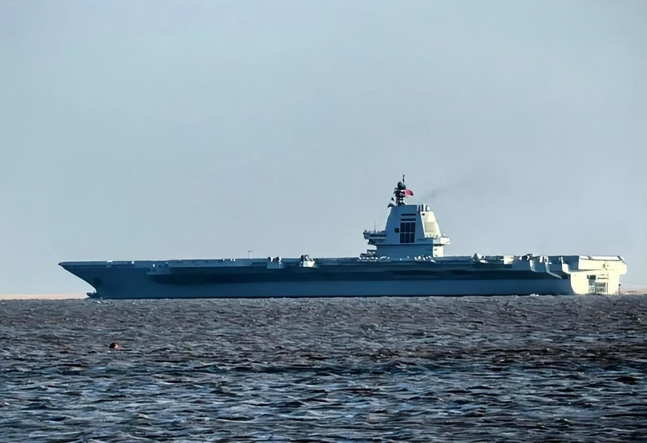 揭秘航母風(fēng)采，2022年航母003最新照片一覽，揭秘航母風(fēng)采，最新航母003照片曝光，展現(xiàn)強(qiáng)大實(shí)力