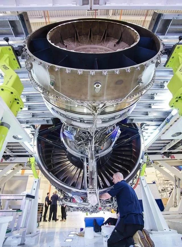 殲-35可能即將首飛，探索新一代戰(zhàn)斗機(jī)的技術(shù)前沿，殲-35即將首飛，探索新一代戰(zhàn)斗機(jī)技術(shù)前沿的里程碑