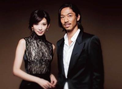 言承旭結(jié)婚照片，揭秘明星的婚姻生活與粉絲的祝福，言承旭婚姻揭秘，明星婚禮與粉絲祝福的瞬間照片曝光